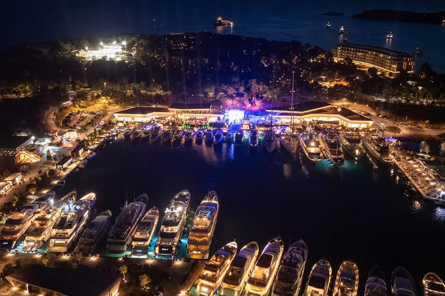 Astir Marina